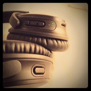 Bose QC 35 II Wireless Headphones W/Alexa